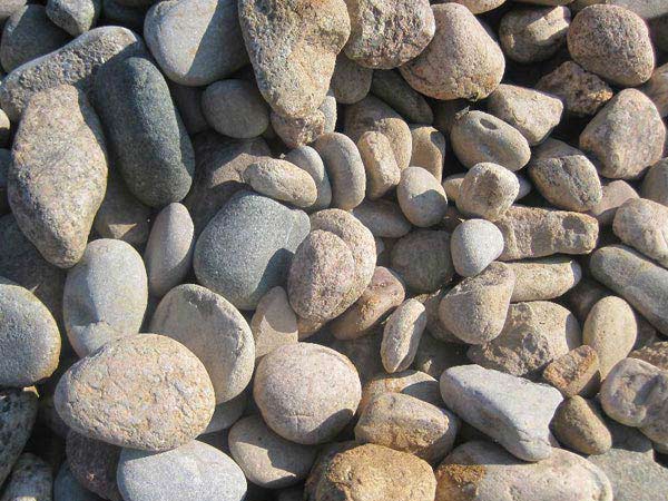 河南河卵石破碎機(jī)廠家好評(píng)如潮，靠的是什么？