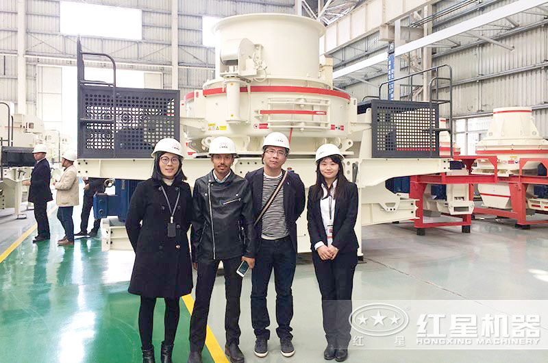 紅星客戶來(lái)機(jī)制砂廠參觀詢價(jià) 紅星客戶來(lái)機(jī)制砂廠參觀詢價(jià)