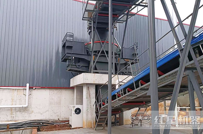 河北客戶石頭制砂機工作現(xiàn)場 河北客戶石頭制砂機工作現(xiàn)場