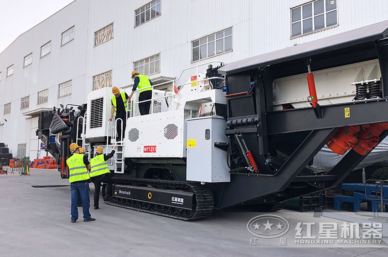 客戶到廠近距離考察設備 客戶到廠近距離考察設備