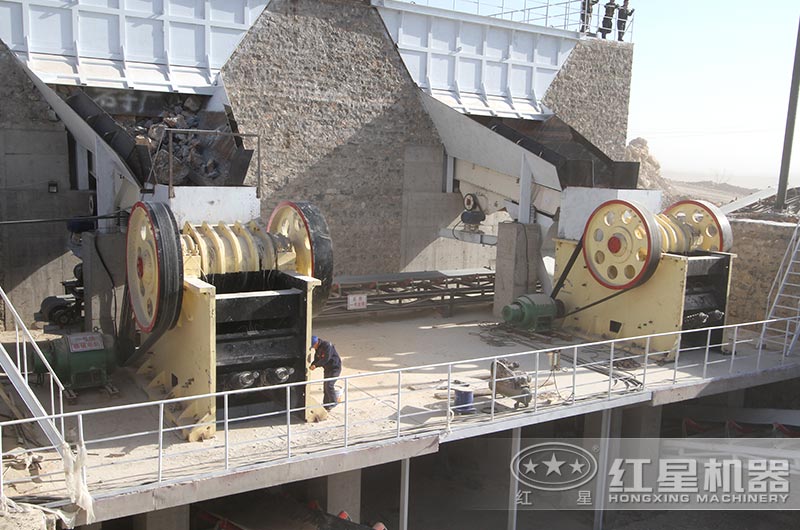 河北客戶大型破碎現(xiàn)場(chǎng) 河北客戶大型破碎現(xiàn)場(chǎng)