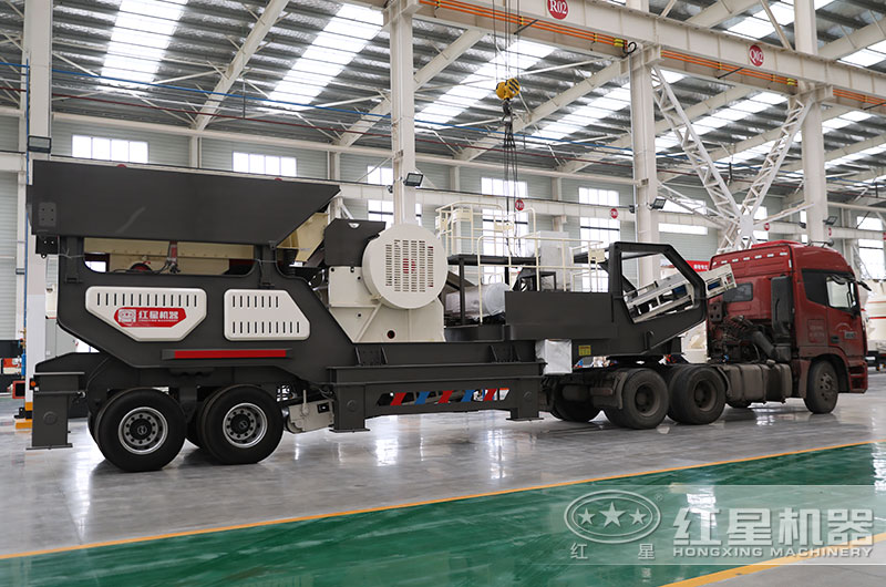 移動(dòng)式破碎機(jī)圖片 移動(dòng)式破碎機(jī)圖片