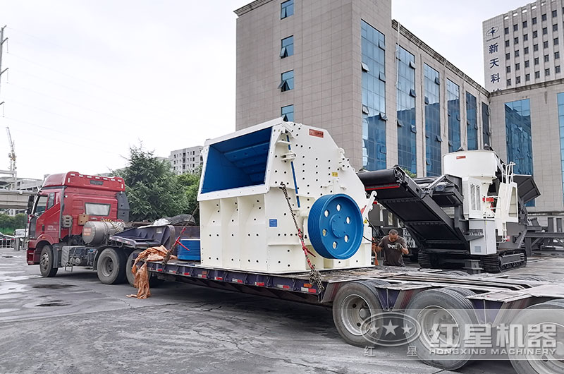 設(shè)備裝車準備發(fā)貨 設(shè)備裝車準備發(fā)貨