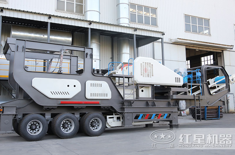 移動(dòng)式粉碎機(jī)圖片 移動(dòng)式粉碎機(jī)圖片