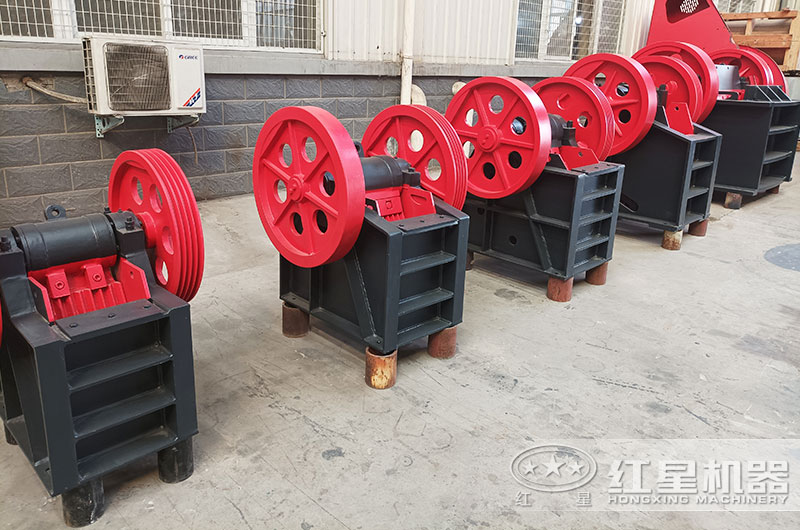 750細(xì)顎破碎機圖片 750細(xì)顎破碎機圖片