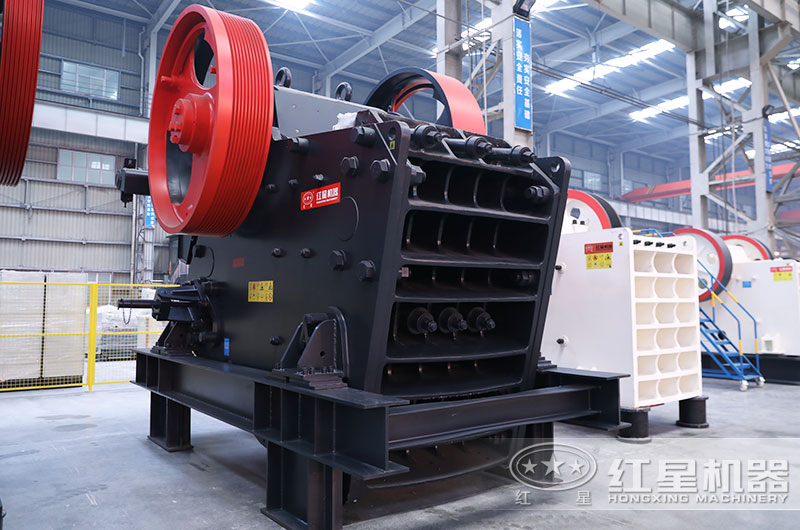 顎式石子破碎機(jī)圖片 顎式石子破碎機(jī)圖片