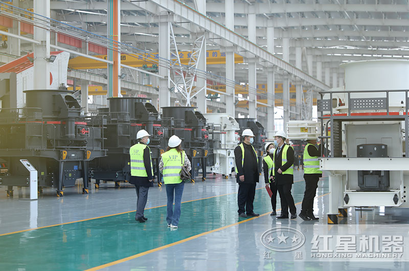 客戶來(lái)廠考察設(shè)備 客戶來(lái)廠考察設(shè)備