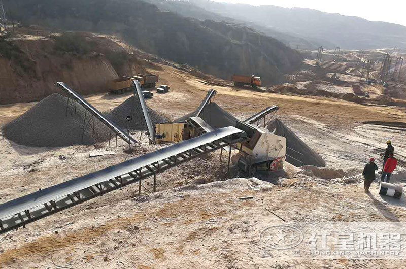 反擊破碎機(jī)工作現(xiàn)場(chǎng)圖片 反擊破碎機(jī)工作現(xiàn)場(chǎng)圖片