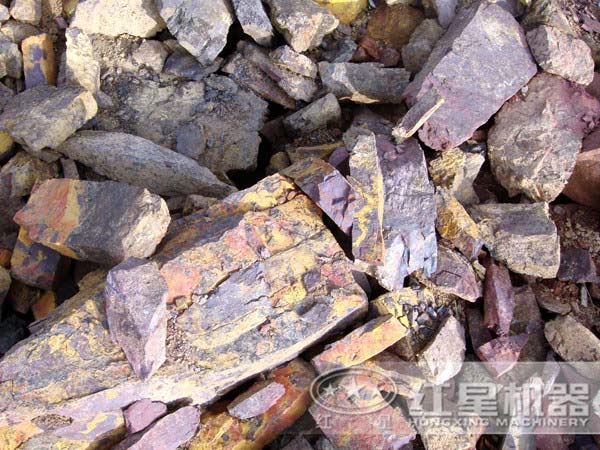 鐵礦石顎式破碎機(jī)哪家好，大概價(jià)格多少