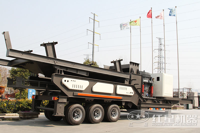 車載移動磕石機(jī)發(fā)貨現(xiàn)場