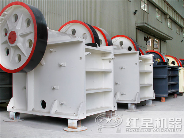 新一代日產(chǎn)萬噸水泥熟料破碎機已上線，快來圍觀