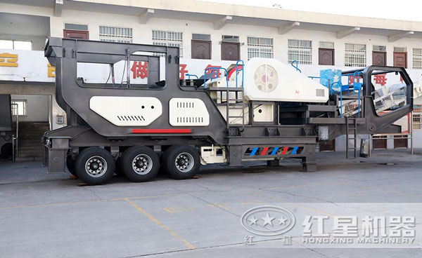 時(shí)產(chǎn)200噸移動(dòng)碎石破碎機(jī)多少錢(qián)一臺(tái)（附現(xiàn)場(chǎng)視頻）