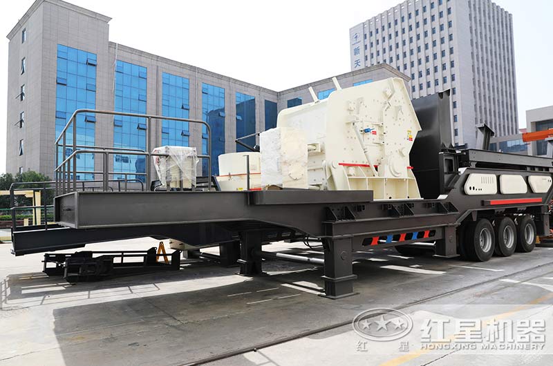 主機(jī)配置為反擊破碎機(jī)的移動破碎工作站