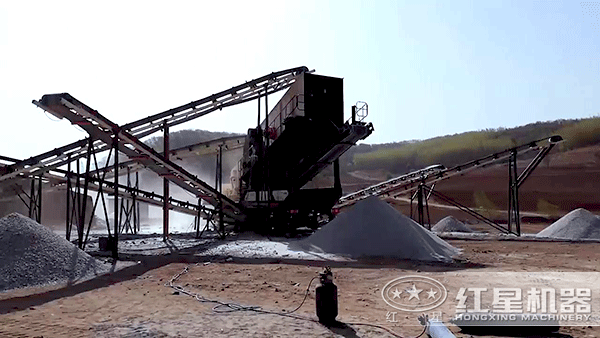 柴油小型流動(dòng)石子破碎機(jī)價(jià)格多少錢？產(chǎn)量是多少？