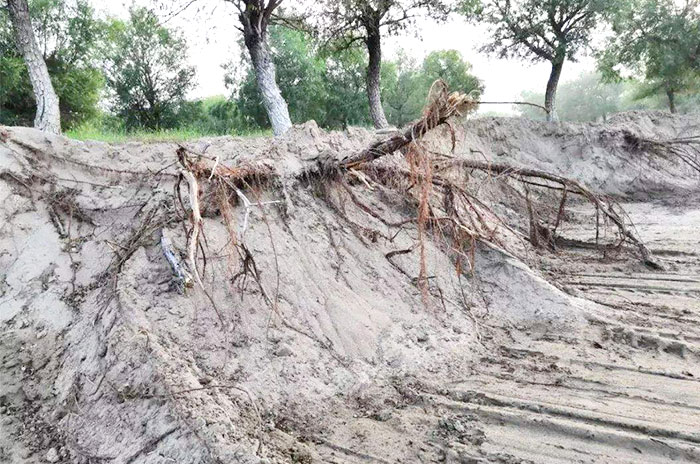 大型石料粉碎機(jī)粉成沙子的價(jià)格是多少，哪家好？