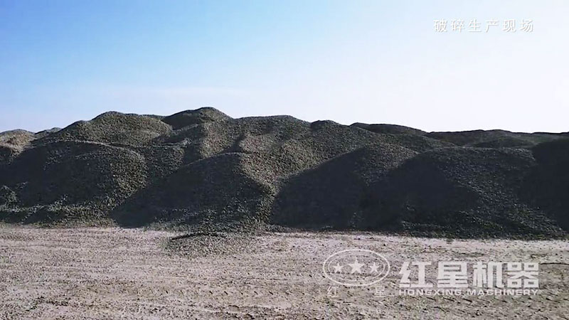 建筑廢料破碎機(jī)多少錢(qián)一臺(tái)？（內(nèi)含現(xiàn)場(chǎng)作業(yè)視頻）