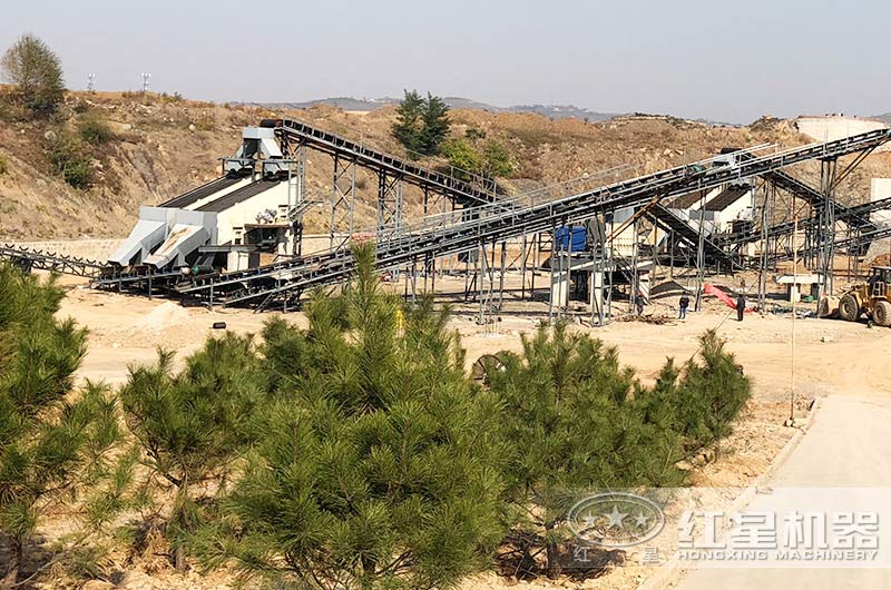 哪種制砂機出來的沙好用，有沒有石頭制砂現(xiàn)場視頻