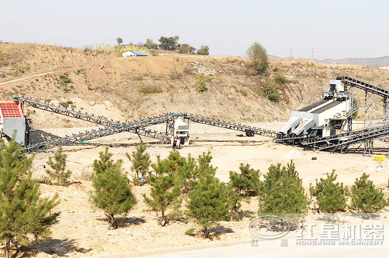 五十萬(wàn)之內(nèi)的小型石頭制沙機(jī)都有哪種，產(chǎn)量多大？