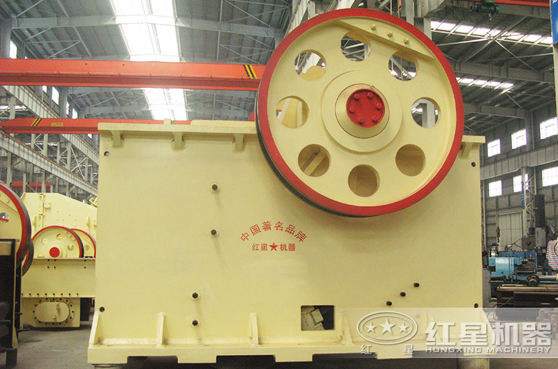 300Ⅹ1300大型細(xì)顎破型號參數(shù)及具體價(jià)位這里都有，需要的看過來