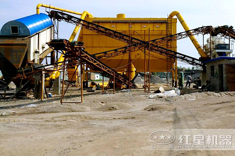 環(huán)保型機(jī)制砂生產(chǎn)線如何配置，一天能生產(chǎn)多少噸細(xì)沙？