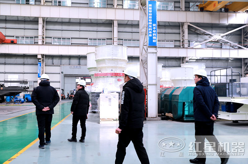 反擊破與圓錐破有什么區(qū)別，制砂用反擊破好還是圓錐破好？