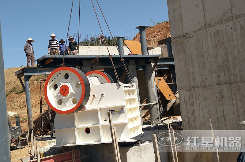 刻沙子石子機每天的產量多少？開辦石子廠合法嗎？