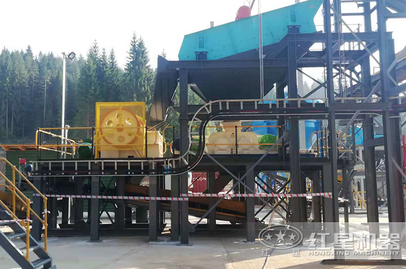 河卵石能用對(duì)輥制砂機(jī)嗎？成品是多少目？選購(gòu)及應(yīng)用要注意哪些？