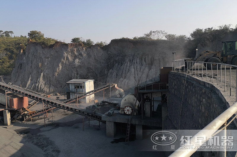 褐煤和煙煤有什么區(qū)別？重型石料破碎機能破褐煤嗎？