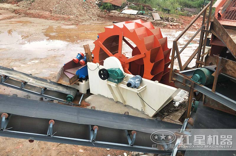 沙包土洗出來的沙好還是河沙好？洗出好沙子的機器有哪些？